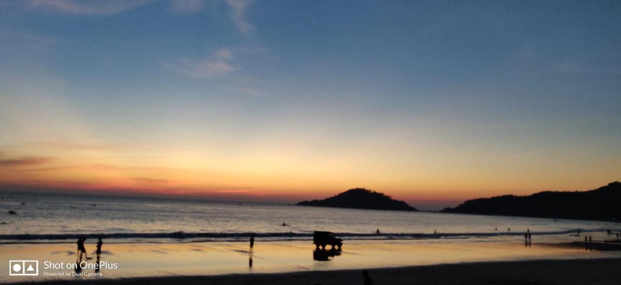 Rococo Pelton Beach Huts Palolem Beach Goa Exterior photo